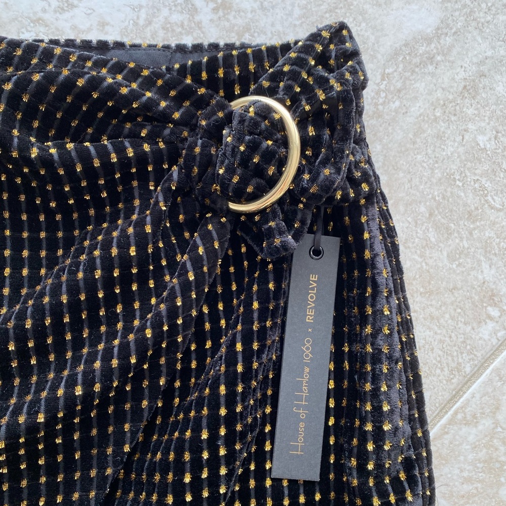 NWT House of Harlow 1960 x REVOLVE black gold mini skirt - Picture 4 of 9